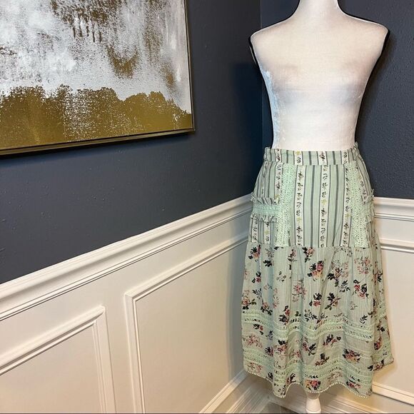 Anthropologie Hemant and Nandita Amour Floral Lace Skirt - Picture 4 of 11